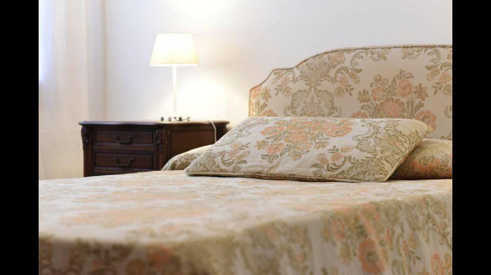 Le Due Corone Bed & Breakfast เวนิส ภายนอก รูปภาพ